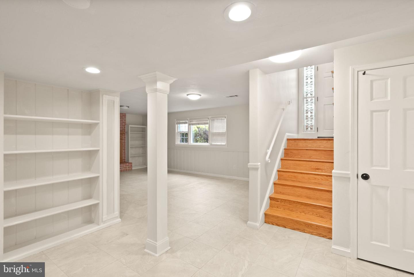 5924 KIMBLE CT, FALLS CHURCH, Virginia 22041, 5 Bedrooms Bedrooms, ,4 BathroomsBathrooms,Residential,For sale,5924 KIMBLE CT,VAFX2224992 MLS # VAFX2224992