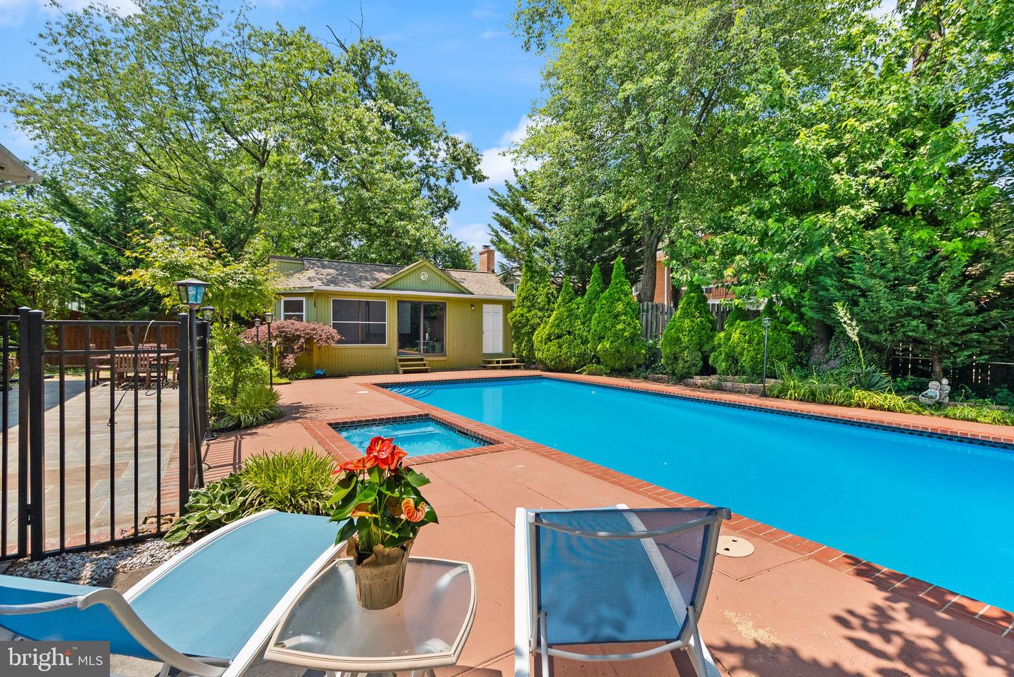 5924 KIMBLE CT, FALLS CHURCH, Virginia 22041, 5 Bedrooms Bedrooms, ,4 BathroomsBathrooms,Residential,For sale,5924 KIMBLE CT,VAFX2224992 MLS # VAFX2224992