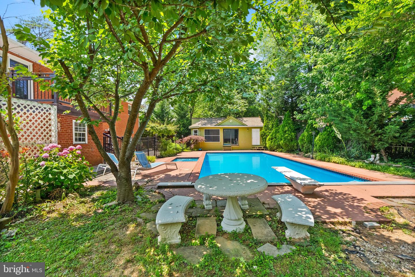 5924 KIMBLE CT, FALLS CHURCH, Virginia 22041, 5 Bedrooms Bedrooms, ,4 BathroomsBathrooms,Residential,For sale,5924 KIMBLE CT,VAFX2224992 MLS # VAFX2224992