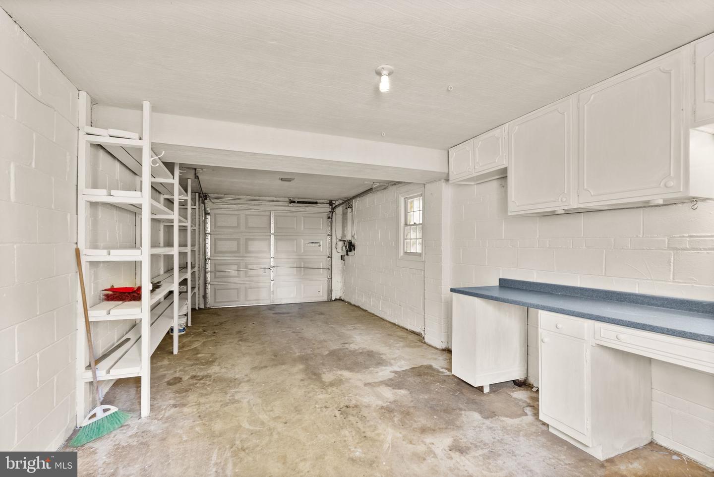 5924 KIMBLE CT, FALLS CHURCH, Virginia 22041, 5 Bedrooms Bedrooms, ,4 BathroomsBathrooms,Residential,For sale,5924 KIMBLE CT,VAFX2224992 MLS # VAFX2224992