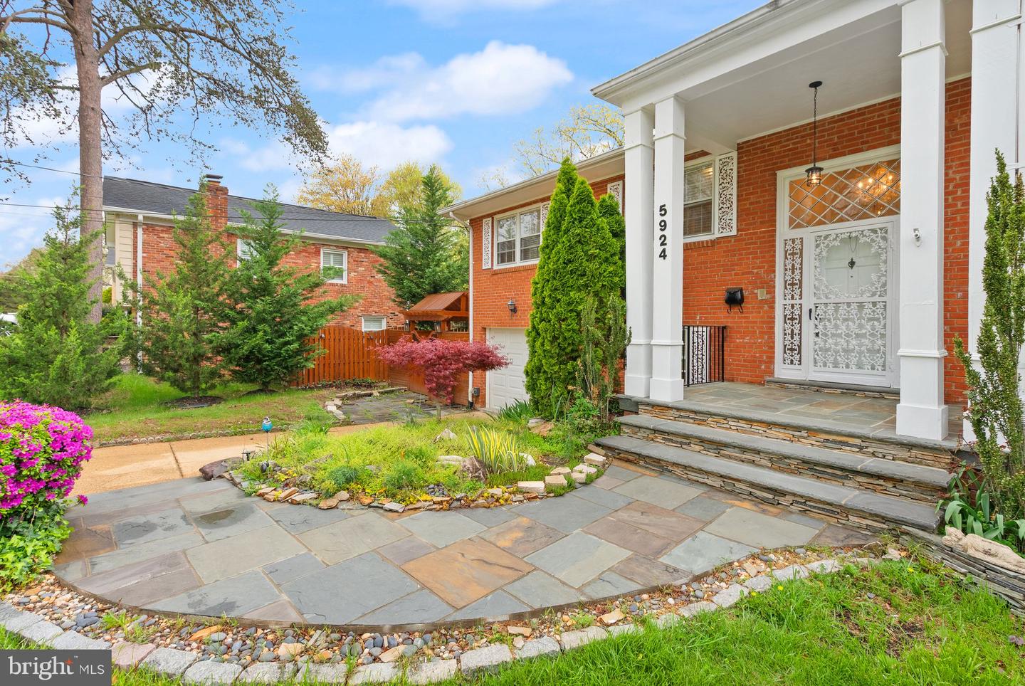 5924 KIMBLE CT, FALLS CHURCH, Virginia 22041, 5 Bedrooms Bedrooms, ,4 BathroomsBathrooms,Residential,For sale,5924 KIMBLE CT,VAFX2224992 MLS # VAFX2224992