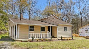 1021 FRYE ST, WAYNESBORO, Virginia 22980, 3 Bedrooms Bedrooms, ,2 BathroomsBathrooms,Residential,1021 FRYE ST,663288 MLS # 663288