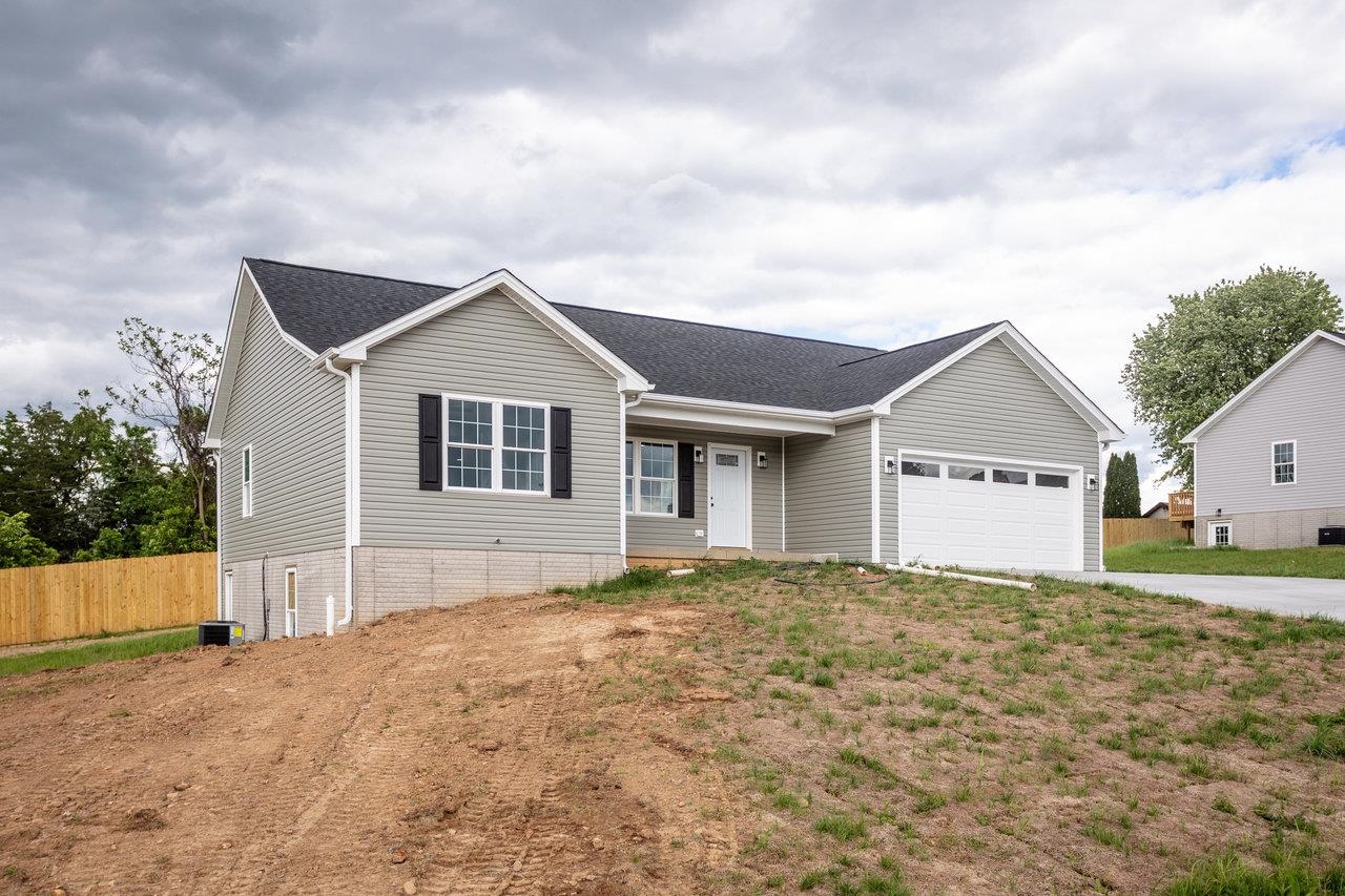 389 LEOLA LOOP, STANLEY, Virginia 22851, 3 Bedrooms Bedrooms, ,2 BathroomsBathrooms,Residential,389 LEOLA LOOP,663292 MLS # 663292