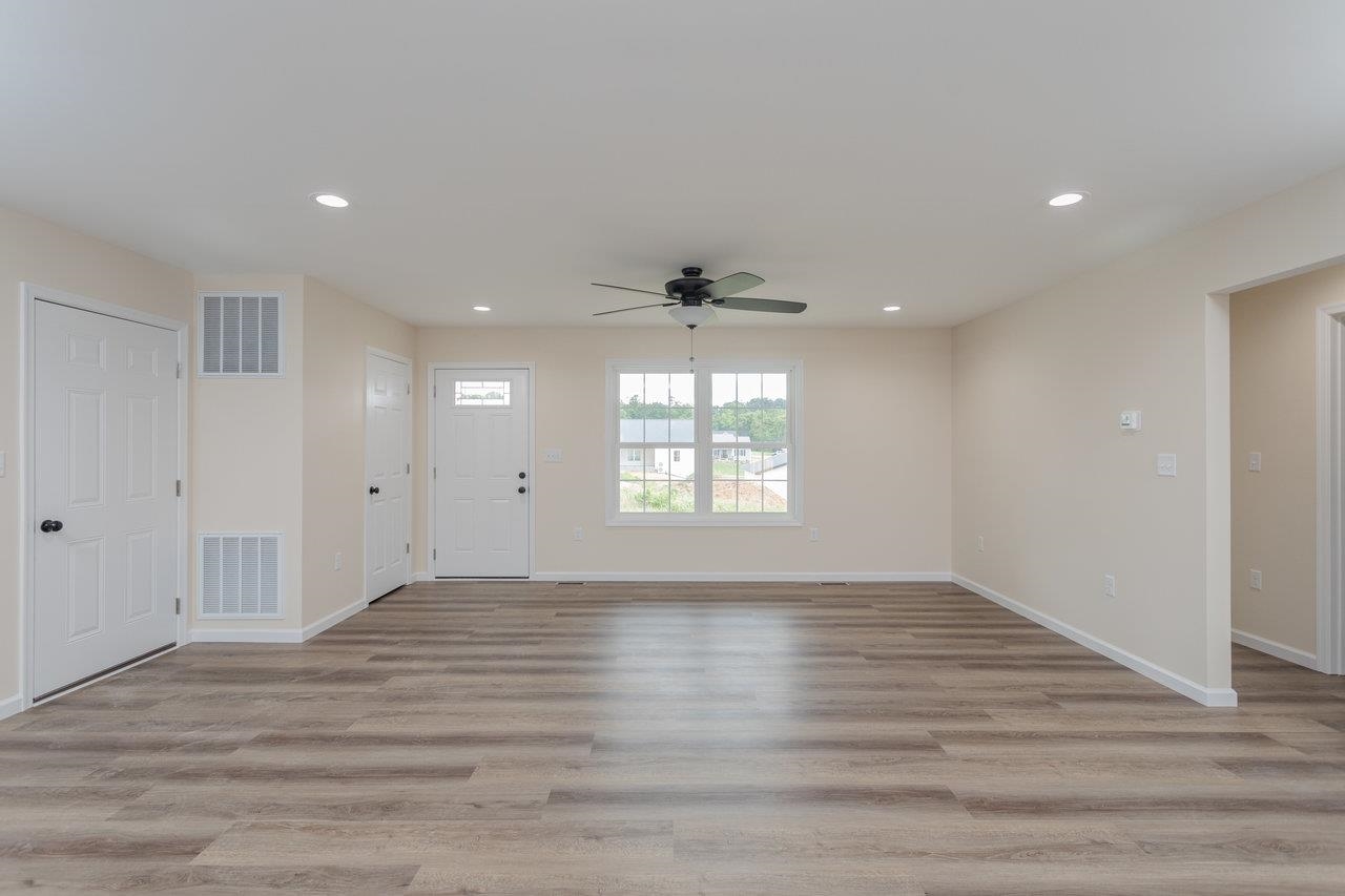 389 LEOLA LOOP, STANLEY, Virginia 22851, 3 Bedrooms Bedrooms, ,2 BathroomsBathrooms,Residential,389 LEOLA LOOP,663292 MLS # 663292