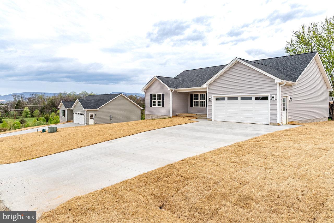 407 LEOLA LOOP, STANLEY, Virginia 22851, 3 Bedrooms Bedrooms, ,2 BathroomsBathrooms,Residential,For sale,407 LEOLA LOOP,VAPA2004576 MLS # VAPA2004576