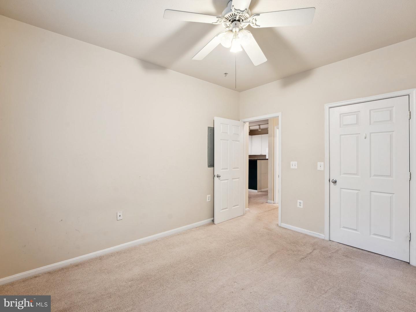 2765 CENTERBORO DR #161, VIENNA, Virginia 22181, 1 Bedroom Bedrooms, ,1 BathroomBathrooms,Residential,For sale,2765 CENTERBORO DR #161,VAFX2226802 MLS # VAFX2226802