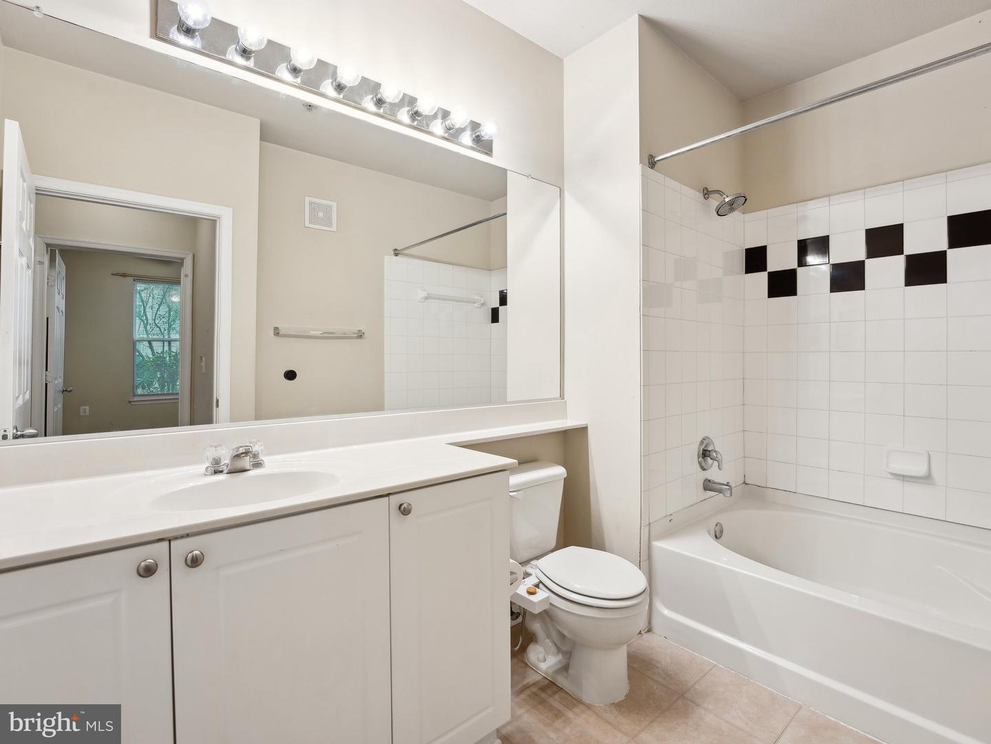 2765 CENTERBORO DR #161, VIENNA, Virginia 22181, 1 Bedroom Bedrooms, ,1 BathroomBathrooms,Residential,For sale,2765 CENTERBORO DR #161,VAFX2226802 MLS # VAFX2226802