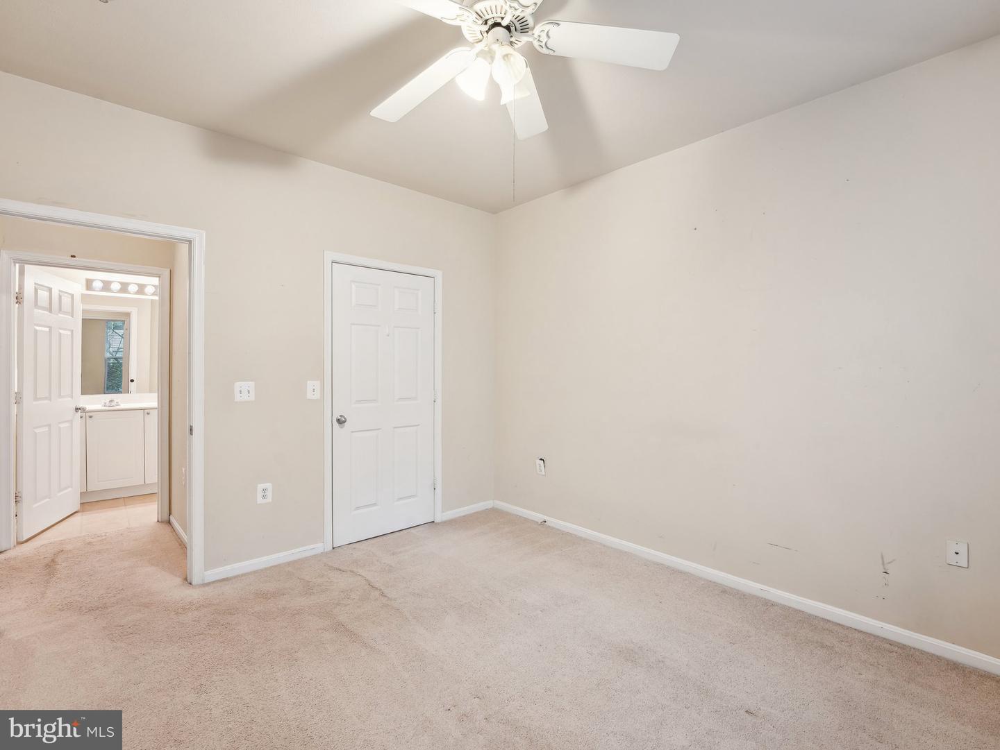 2765 CENTERBORO DR #161, VIENNA, Virginia 22181, 1 Bedroom Bedrooms, ,1 BathroomBathrooms,Residential,For sale,2765 CENTERBORO DR #161,VAFX2226802 MLS # VAFX2226802