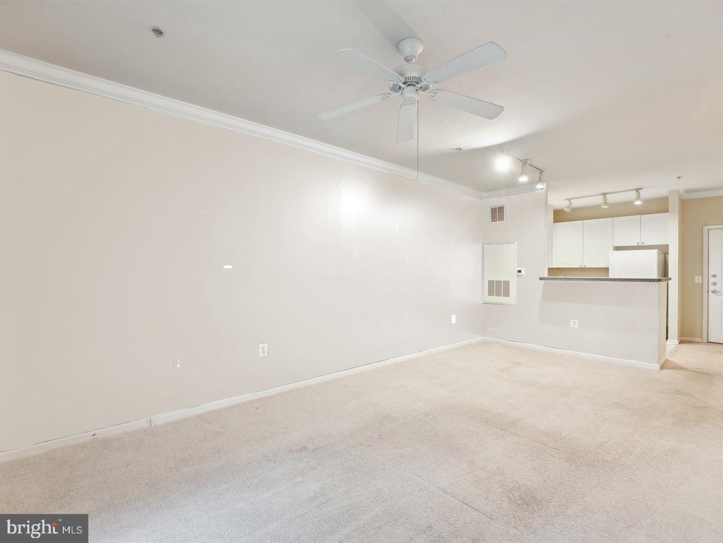 2765 CENTERBORO DR #161, VIENNA, Virginia 22181, 1 Bedroom Bedrooms, ,1 BathroomBathrooms,Residential,For sale,2765 CENTERBORO DR #161,VAFX2226802 MLS # VAFX2226802