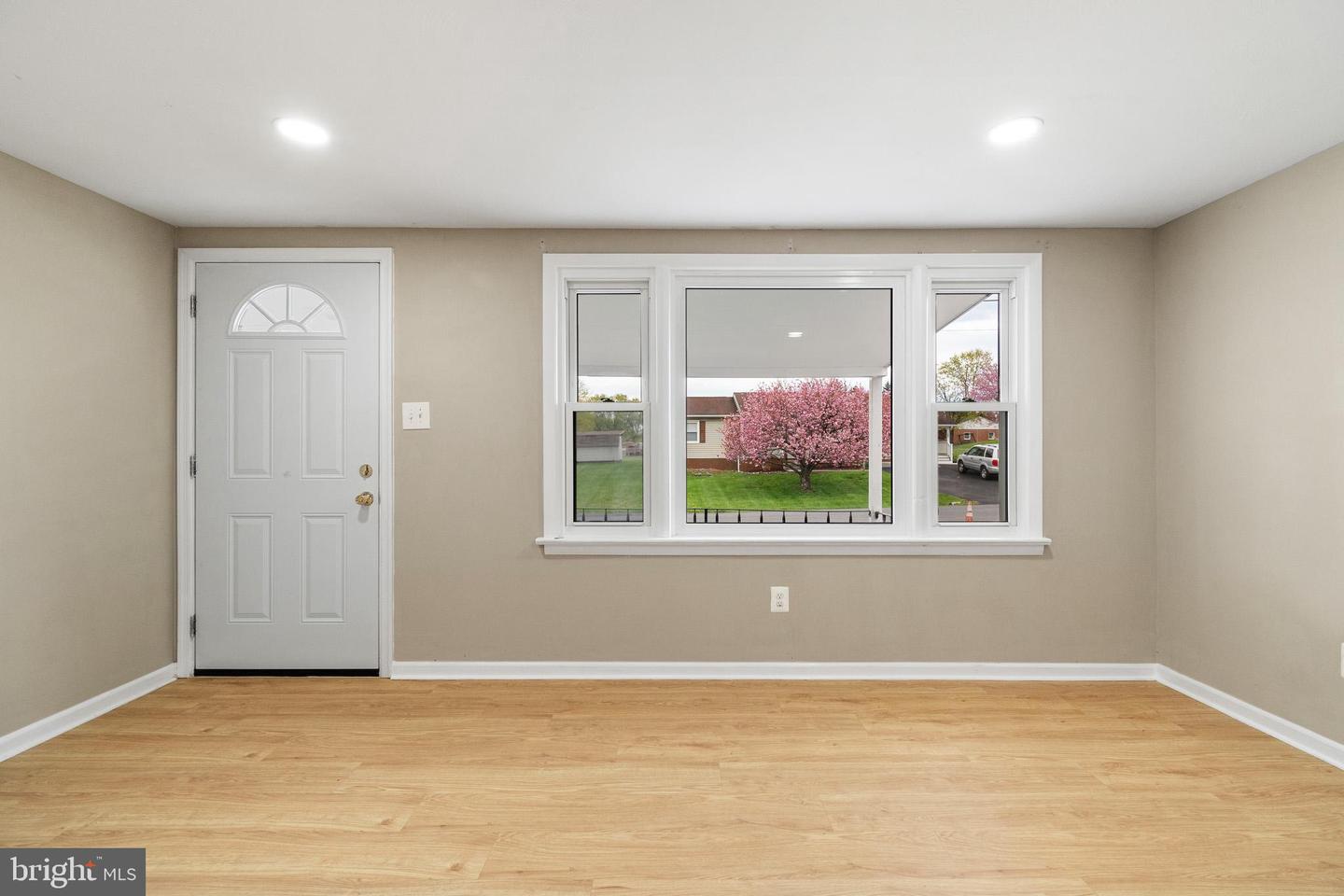 1005 PENNSYLVANIA AVE, WINCHESTER, Virginia 22601, 3 Bedrooms Bedrooms, ,2 BathroomsBathrooms,Residential,For sale,1005 PENNSYLVANIA AVE,VAWI2007338 MLS # VAWI2007338