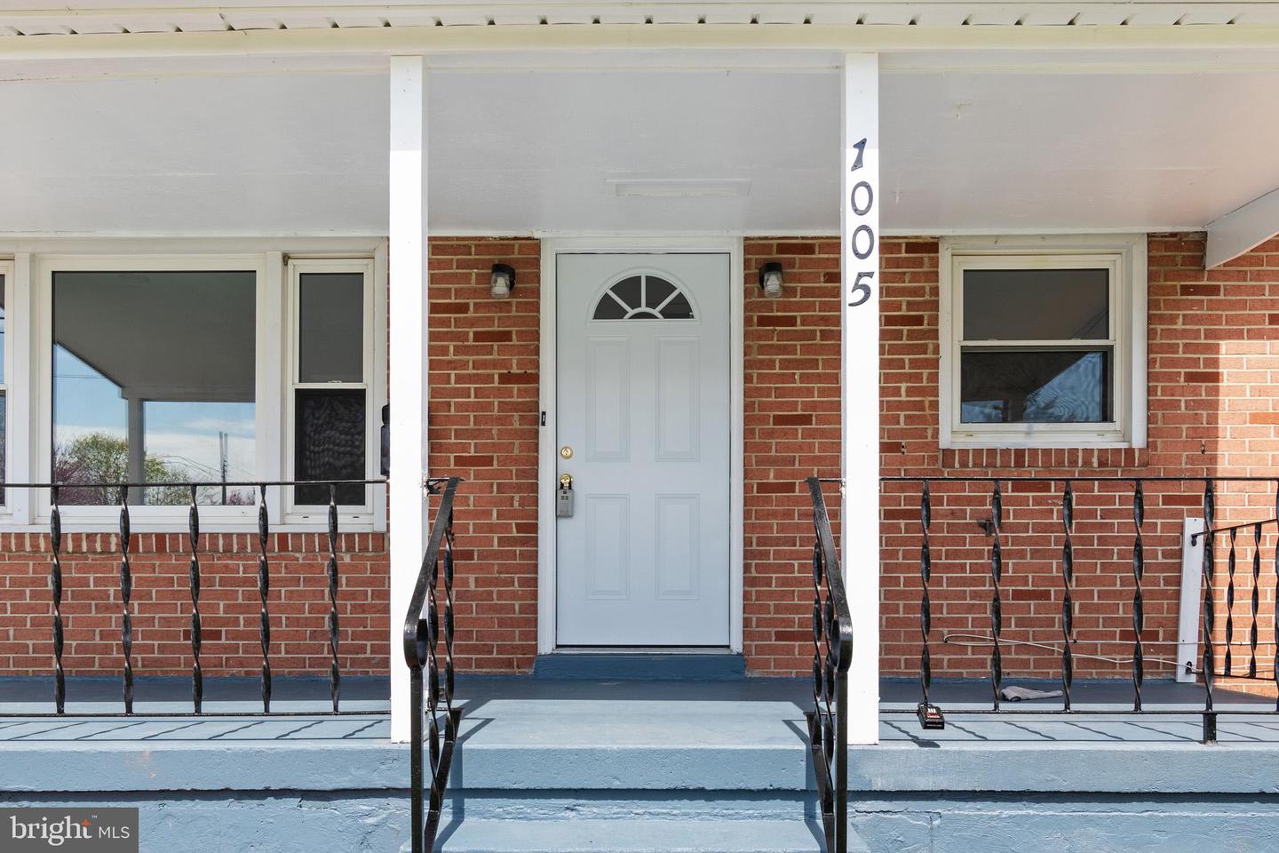1005 PENNSYLVANIA AVE, WINCHESTER, Virginia 22601, 3 Bedrooms Bedrooms, ,2 BathroomsBathrooms,Residential,For sale,1005 PENNSYLVANIA AVE,VAWI2007338 MLS # VAWI2007338