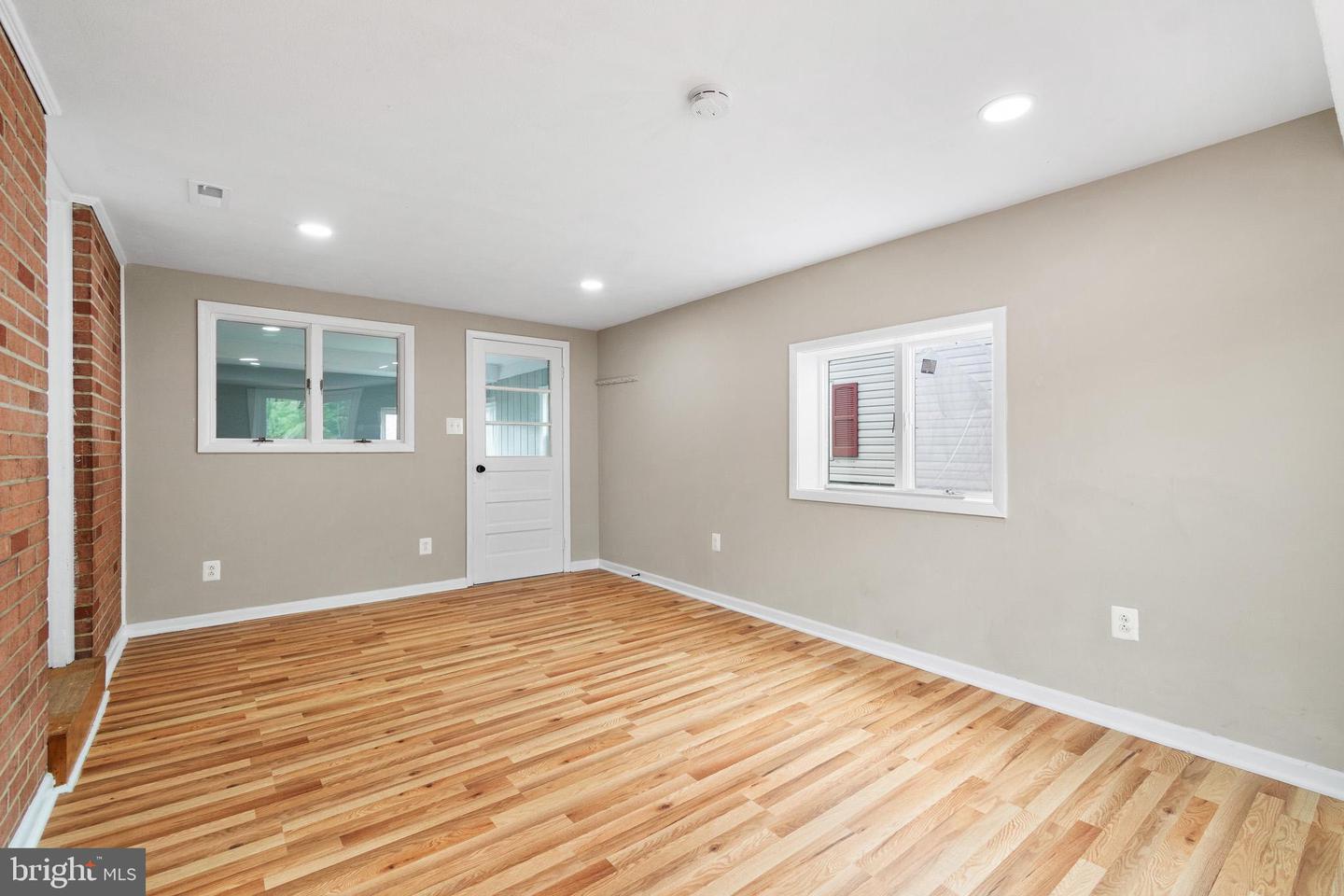 1005 PENNSYLVANIA AVE, WINCHESTER, Virginia 22601, 3 Bedrooms Bedrooms, ,2 BathroomsBathrooms,Residential,For sale,1005 PENNSYLVANIA AVE,VAWI2007338 MLS # VAWI2007338