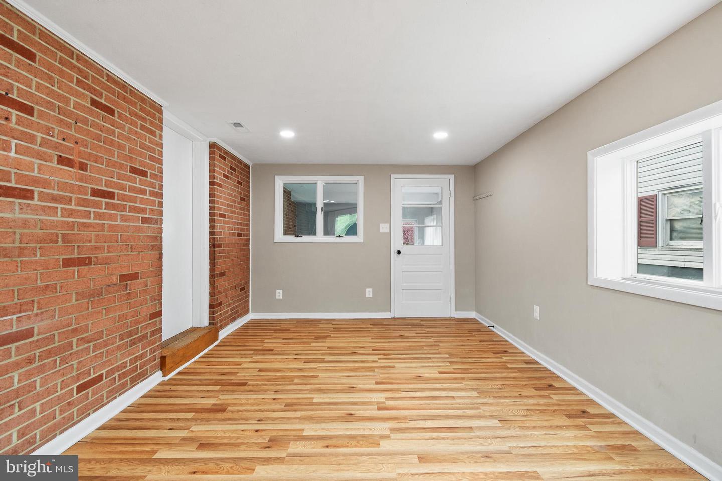 1005 PENNSYLVANIA AVE, WINCHESTER, Virginia 22601, 3 Bedrooms Bedrooms, ,2 BathroomsBathrooms,Residential,For sale,1005 PENNSYLVANIA AVE,VAWI2007338 MLS # VAWI2007338