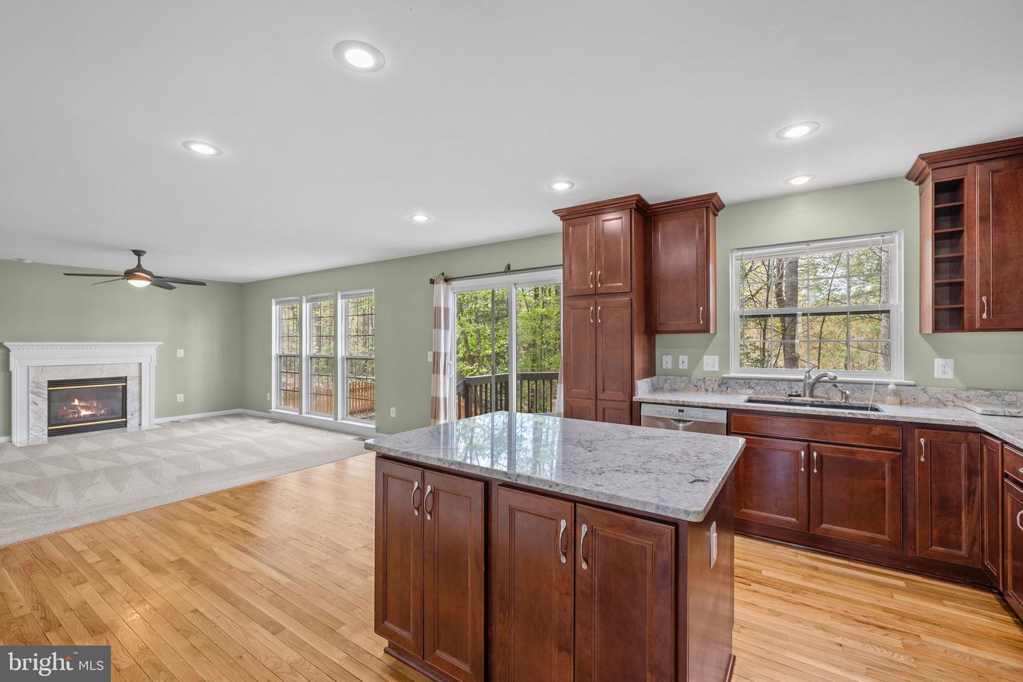 5692 ASSATEAGUE PL, MANASSAS, Virginia 20112, 3 Bedrooms Bedrooms, ,2 BathroomsBathrooms,Residential,For sale,5692 ASSATEAGUE PL,VAPW2090324 MLS # VAPW2090324