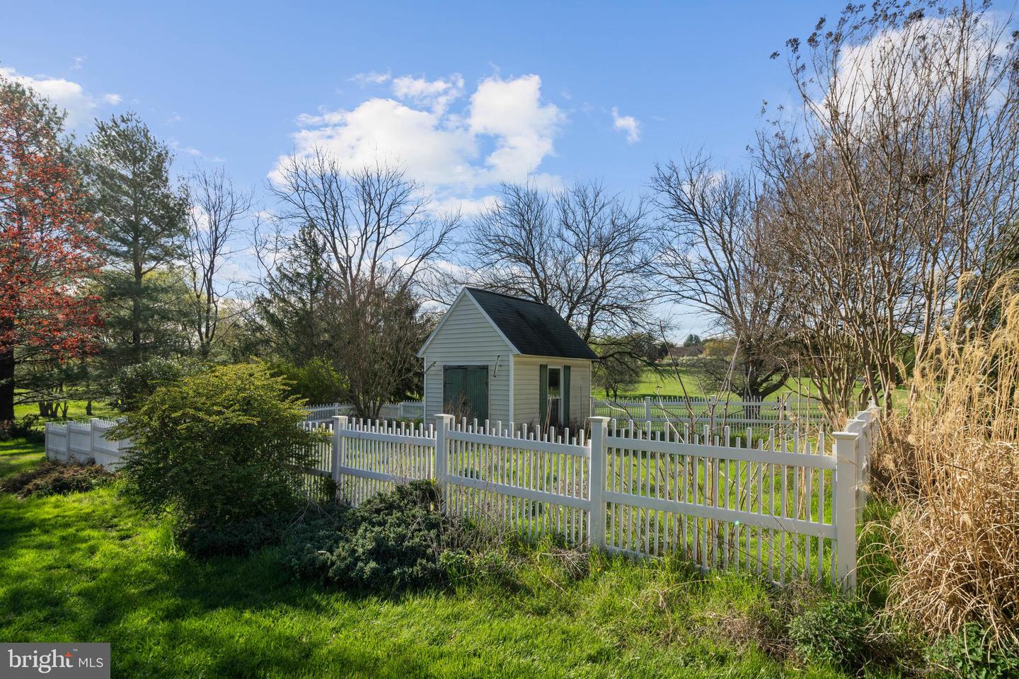 17001 LAKEWOOD CT, PURCELLVILLE, Virginia 20132, 4 Bedrooms Bedrooms, ,3 BathroomsBathrooms,Residential,For sale,17001 LAKEWOOD CT,VALO2092034 MLS # VALO2092034