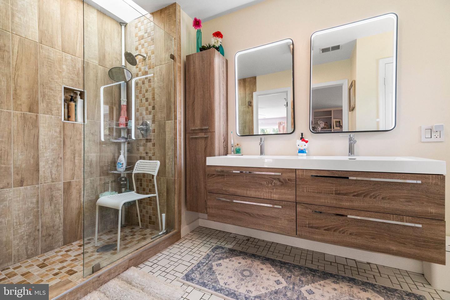 1134 TOWLSTON RD, GREAT FALLS, Virginia 22066, 6 Bedrooms Bedrooms, ,5 BathroomsBathrooms,Residential,For sale,1134 TOWLSTON RD,VAFX2229884 MLS # VAFX2229884