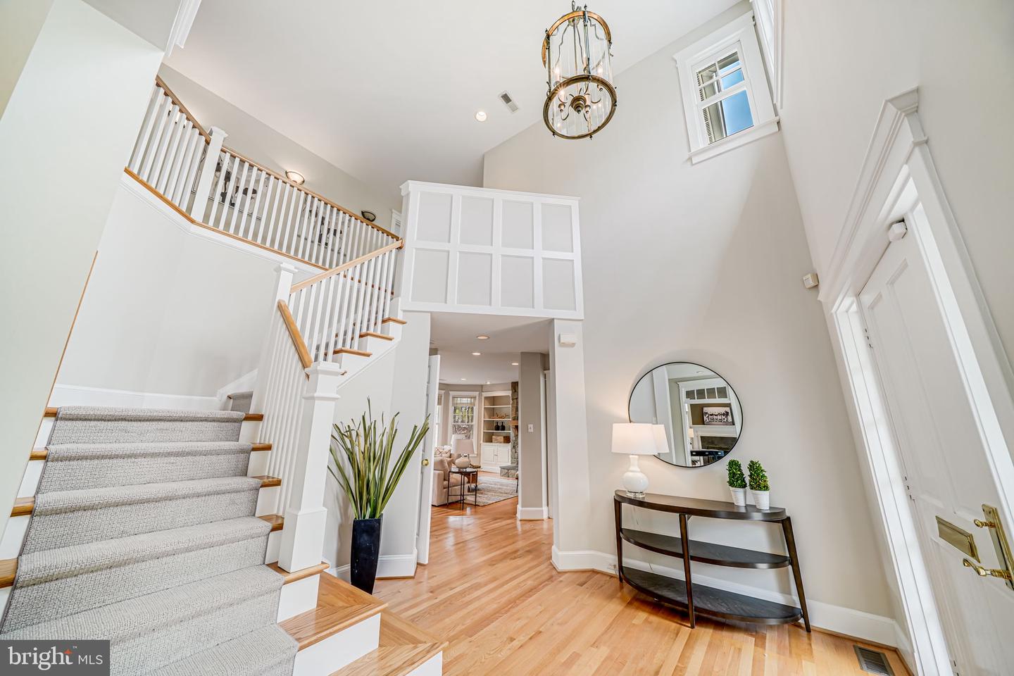 3102 N DINWIDDIE ST, ARLINGTON, Virginia 22207, 5 Bedrooms Bedrooms, ,4 BathroomsBathrooms,Residential,For sale,3102 N DINWIDDIE ST,VAAR2055142 MLS # VAAR2055142
