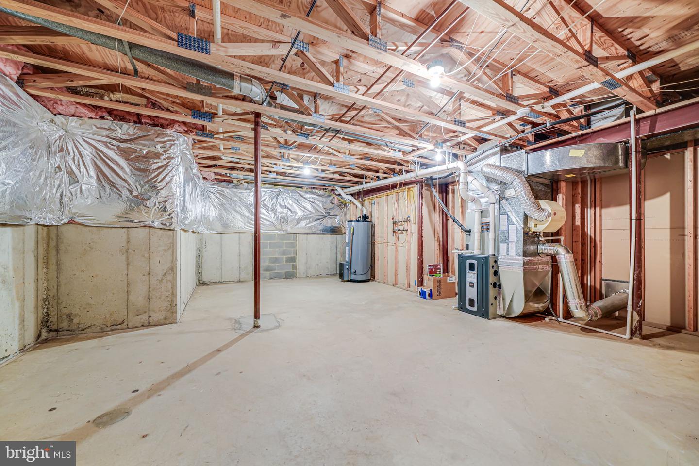 3102 N DINWIDDIE ST, ARLINGTON, Virginia 22207, 5 Bedrooms Bedrooms, ,4 BathroomsBathrooms,Residential,For sale,3102 N DINWIDDIE ST,VAAR2055142 MLS # VAAR2055142