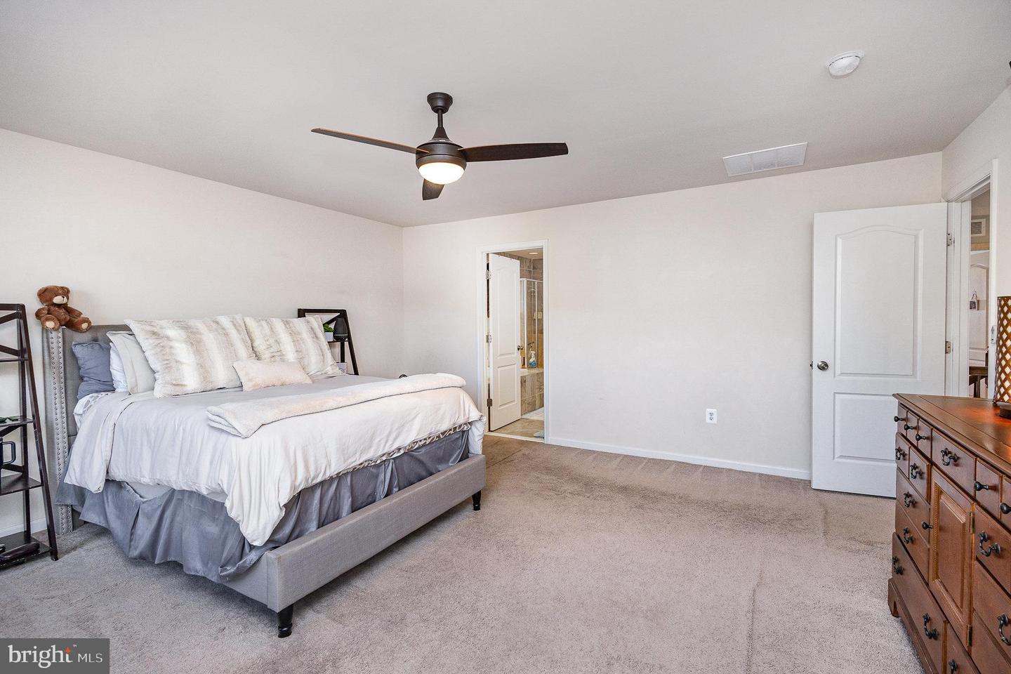 1040 ASPEN RD, STAFFORD, Virginia 22554, 4 Bedrooms Bedrooms, ,4 BathroomsBathrooms,Residential,For sale,1040 ASPEN RD,VAST2037280 MLS # VAST2037280