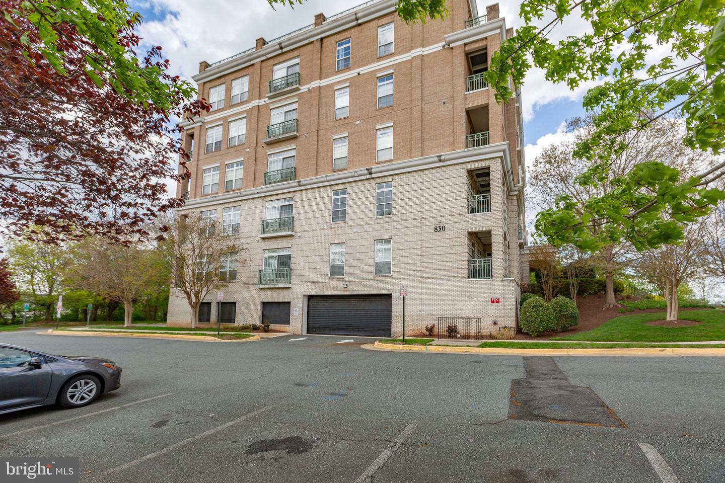 830 BELMONT BAY DR #206, WOODBRIDGE, Virginia 22191, 2 Bedrooms Bedrooms, ,2 BathroomsBathrooms,Residential,For sale,830 BELMONT BAY DR #206,VAPW2091342 MLS # VAPW2091342
