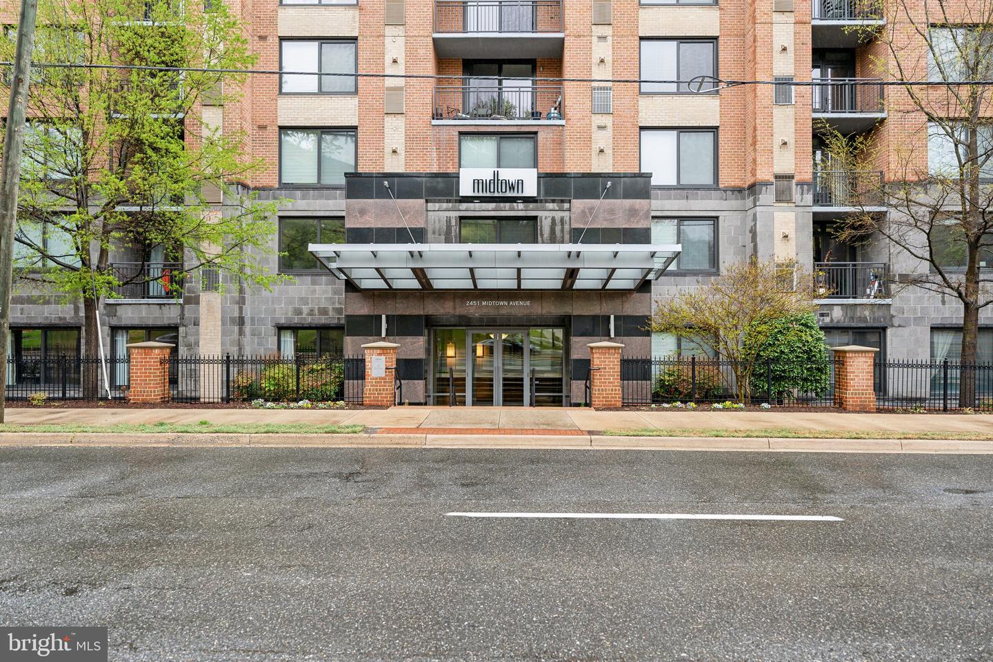 2451 MIDTOWN AVE #1221, ALEXANDRIA, Virginia 22303, 1 Bedroom Bedrooms, ,1 BathroomBathrooms,Residential,For sale,2451 MIDTOWN AVE #1221,VAFX2232680 MLS # VAFX2232680