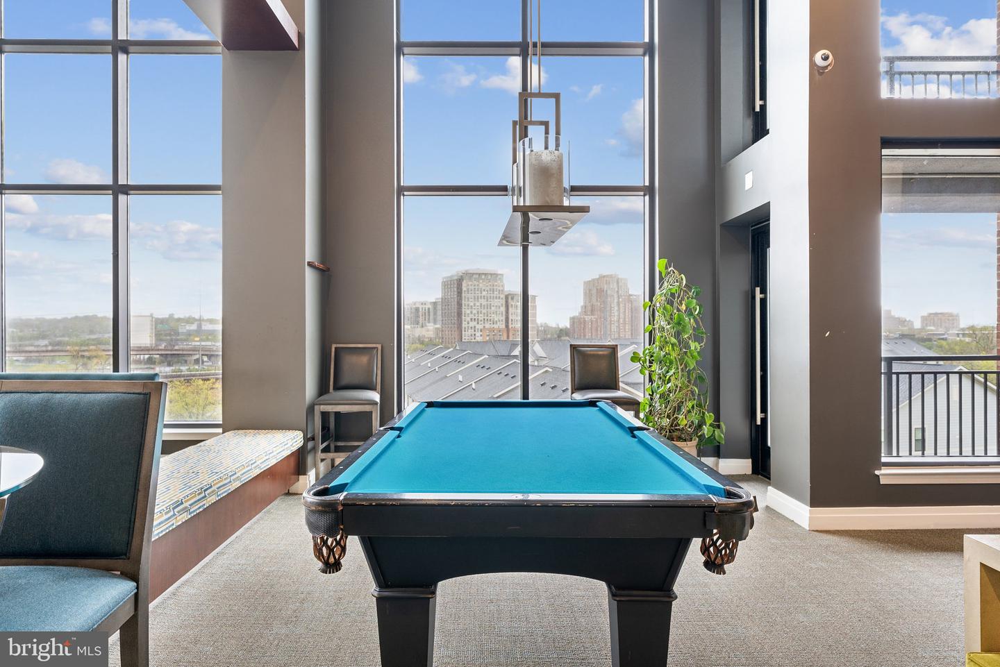 2451 MIDTOWN AVE #1221, ALEXANDRIA, Virginia 22303, 1 Bedroom Bedrooms, ,1 BathroomBathrooms,Residential,For sale,2451 MIDTOWN AVE #1221,VAFX2232680 MLS # VAFX2232680