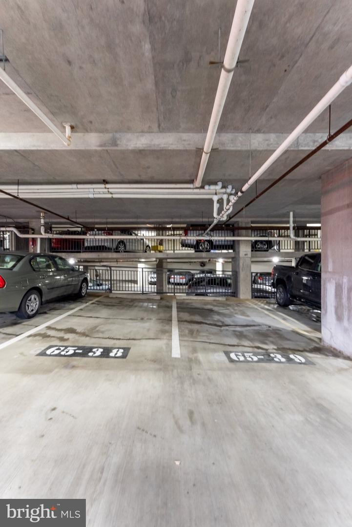 2451 MIDTOWN AVE #1221, ALEXANDRIA, Virginia 22303, 1 Bedroom Bedrooms, ,1 BathroomBathrooms,Residential,For sale,2451 MIDTOWN AVE #1221,VAFX2232680 MLS # VAFX2232680