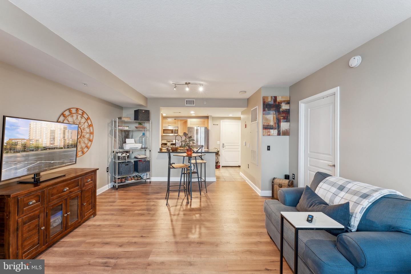 2451 MIDTOWN AVE #1221, ALEXANDRIA, Virginia 22303, 1 Bedroom Bedrooms, ,1 BathroomBathrooms,Residential,For sale,2451 MIDTOWN AVE #1221,VAFX2232680 MLS # VAFX2232680