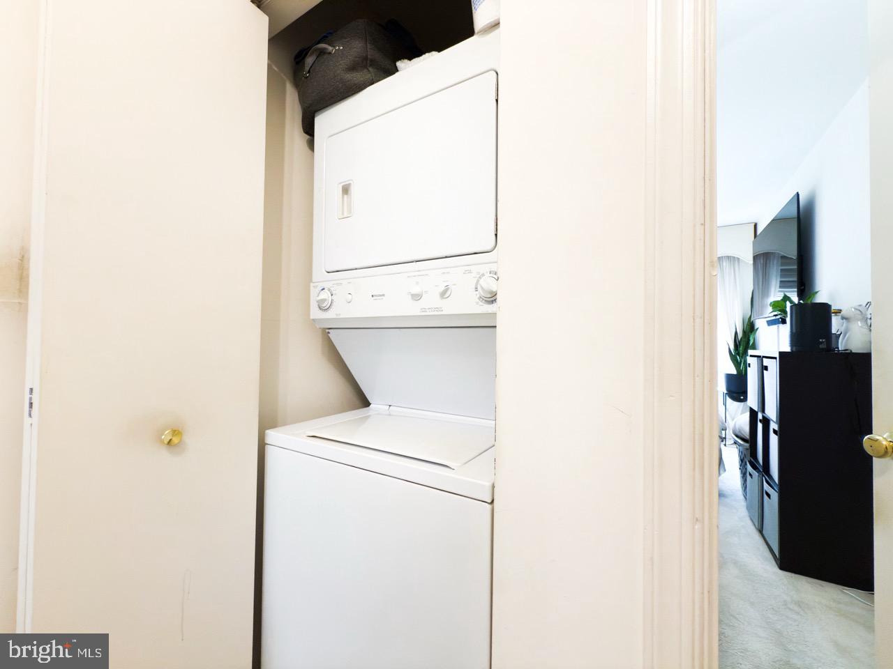 2030 4TH ST NW, WASHINGTON, District Of Columbia 20001, 3 Bedrooms Bedrooms, ,1 BathroomBathrooms,Residential,For sale,2030 4TH ST NW,DCDC2194452 MLS # DCDC2194452