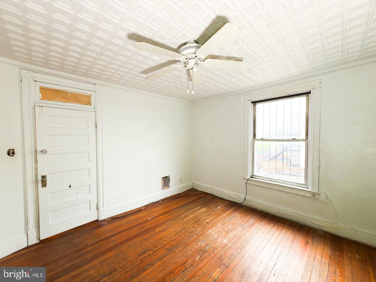 711 FLORIDA AVE NE, WASHINGTON, District Of Columbia 20002, 3 Bedrooms Bedrooms, ,2 BathroomsBathrooms,Residential,For sale,711 FLORIDA AVE NE,DCDC2194462 MLS # DCDC2194462