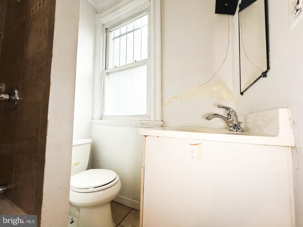 711 FLORIDA AVE NE, WASHINGTON, District Of Columbia 20002, 3 Bedrooms Bedrooms, ,2 BathroomsBathrooms,Residential,For sale,711 FLORIDA AVE NE,DCDC2194462 MLS # DCDC2194462