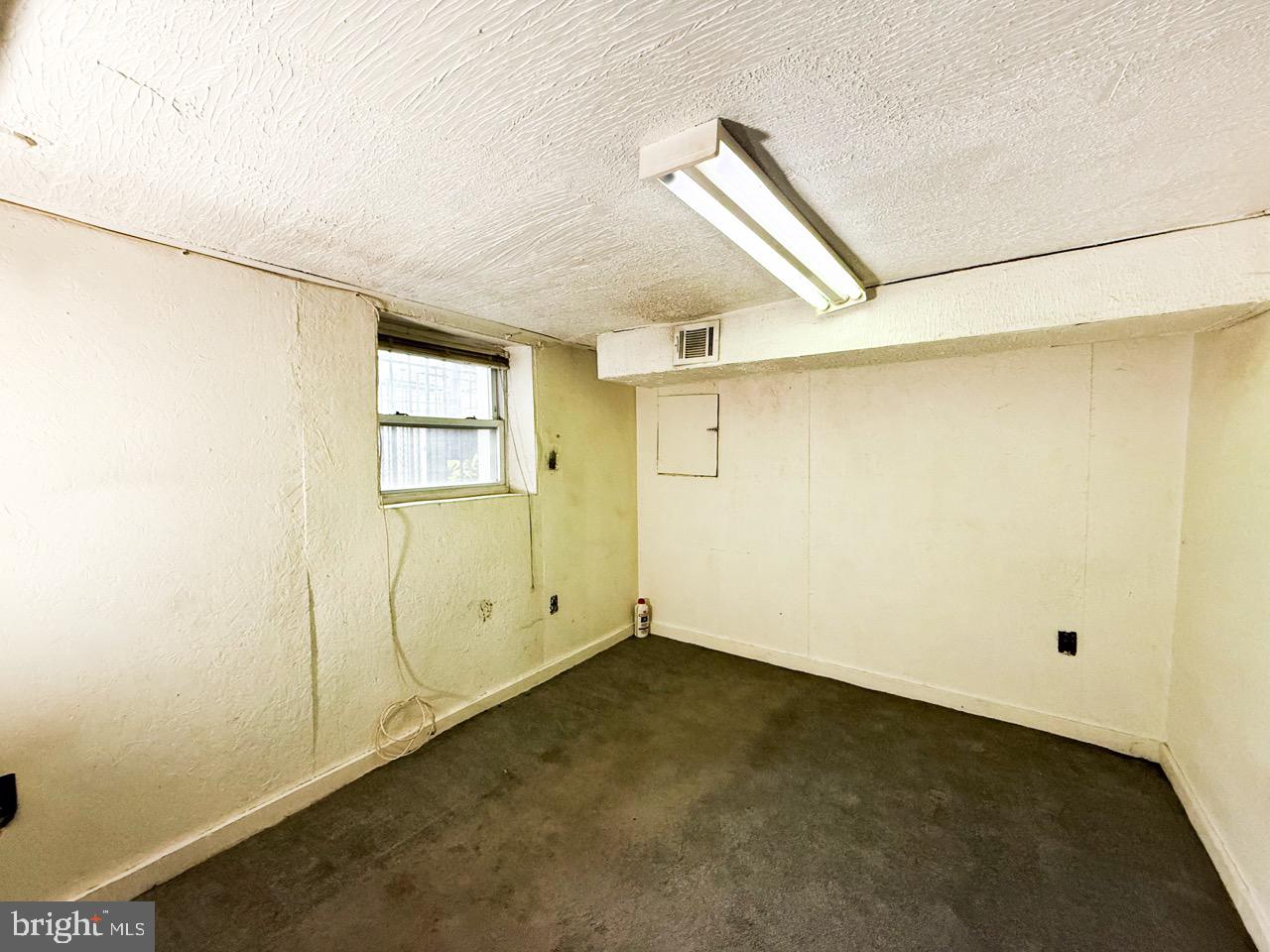 711 FLORIDA AVE NE, WASHINGTON, District Of Columbia 20002, 3 Bedrooms Bedrooms, ,2 BathroomsBathrooms,Residential,For sale,711 FLORIDA AVE NE,DCDC2194462 MLS # DCDC2194462