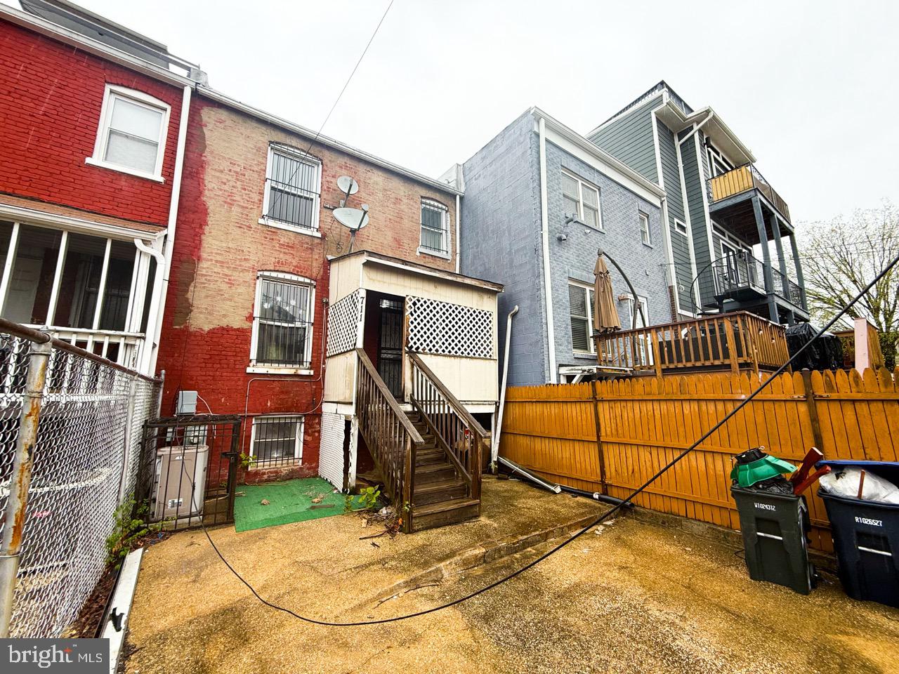 711 FLORIDA AVE NE, WASHINGTON, District Of Columbia 20002, 3 Bedrooms Bedrooms, ,2 BathroomsBathrooms,Residential,For sale,711 FLORIDA AVE NE,DCDC2194462 MLS # DCDC2194462