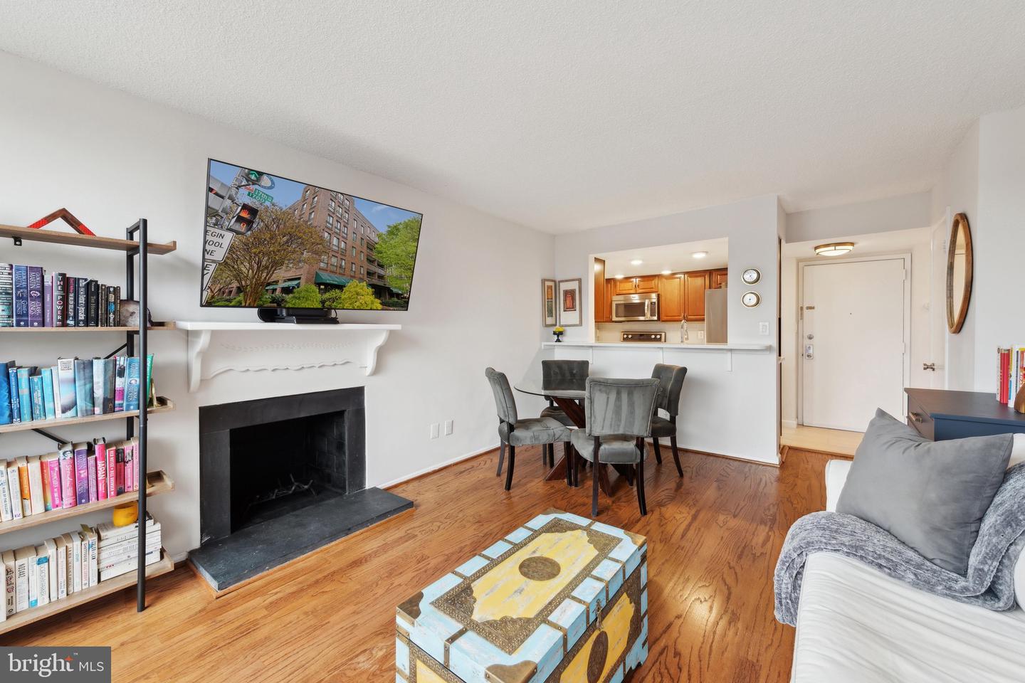 1700 17TH ST NW #403, WASHINGTON, District Of Columbia 20009, 1 Bedroom Bedrooms, 3 Rooms Rooms,1 BathroomBathrooms,Residential,For sale,1700 17TH ST NW #403,DCDC2194474 MLS # DCDC2194474