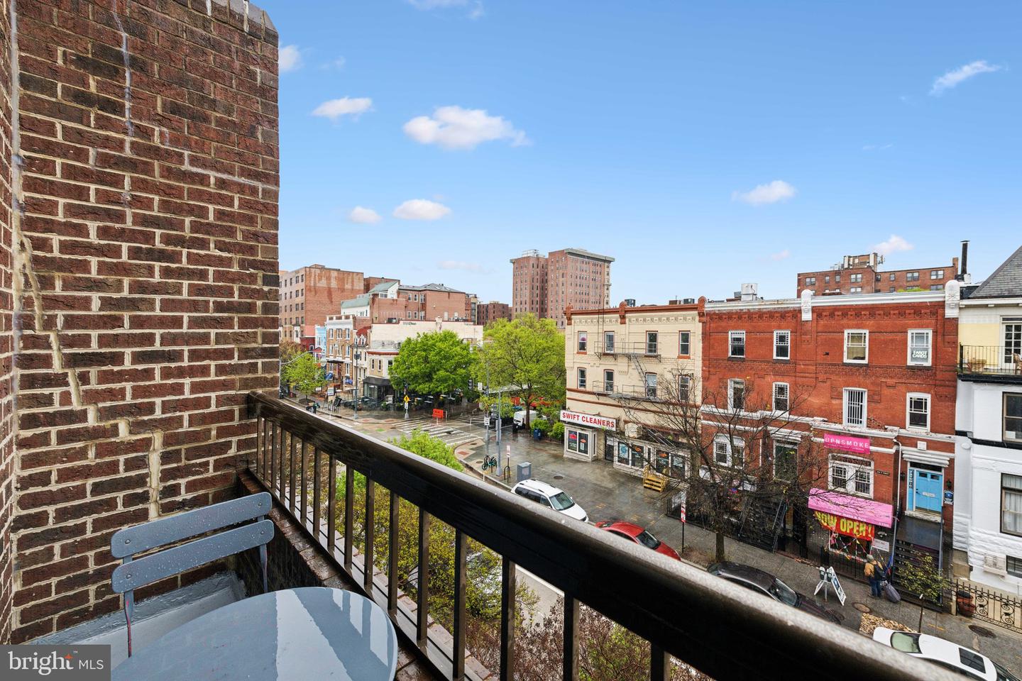 1700 17TH ST NW #403, WASHINGTON, District Of Columbia 20009, 1 Bedroom Bedrooms, 3 Rooms Rooms,1 BathroomBathrooms,Residential,For sale,1700 17TH ST NW #403,DCDC2194474 MLS # DCDC2194474