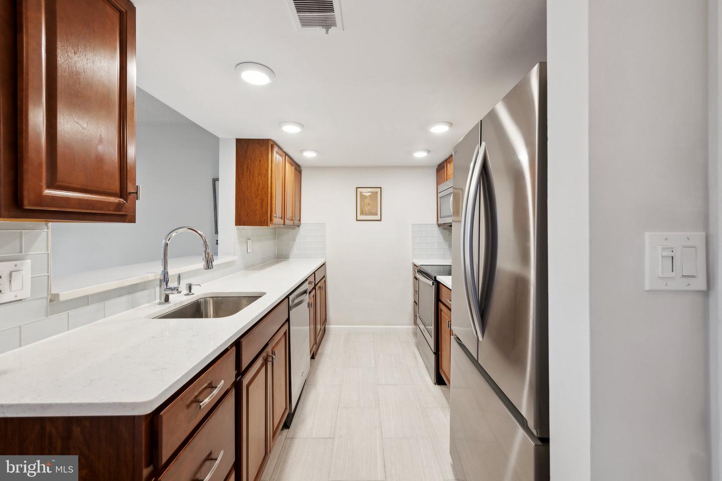 1700 17TH ST NW #403, WASHINGTON, District Of Columbia 20009, 1 Bedroom Bedrooms, 3 Rooms Rooms,1 BathroomBathrooms,Residential,For sale,1700 17TH ST NW #403,DCDC2194474 MLS # DCDC2194474
