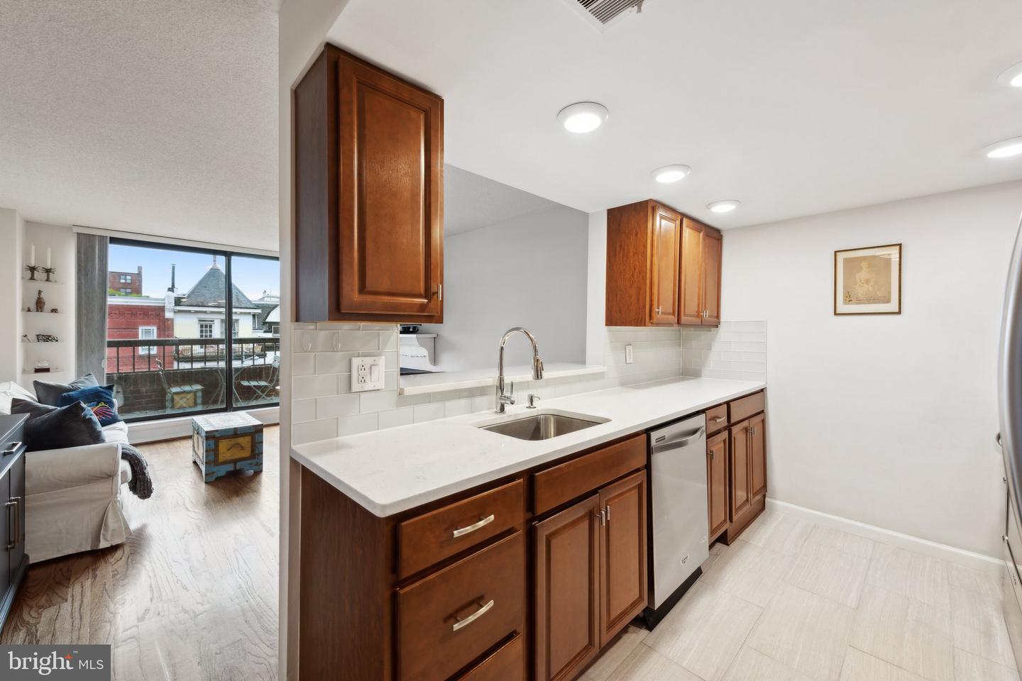 1700 17TH ST NW #403, WASHINGTON, District Of Columbia 20009, 1 Bedroom Bedrooms, 3 Rooms Rooms,1 BathroomBathrooms,Residential,For sale,1700 17TH ST NW #403,DCDC2194474 MLS # DCDC2194474