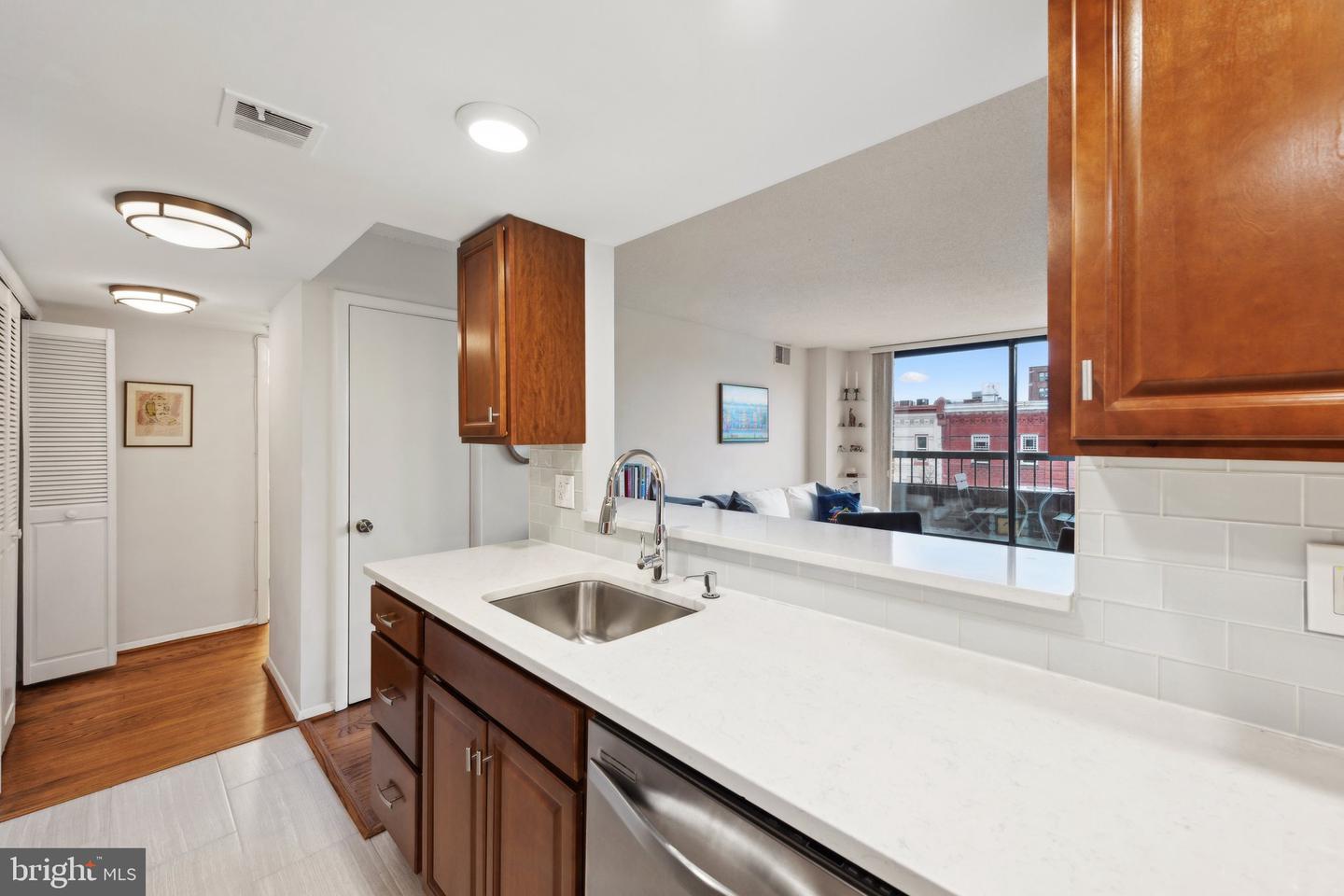 1700 17TH ST NW #403, WASHINGTON, District Of Columbia 20009, 1 Bedroom Bedrooms, 3 Rooms Rooms,1 BathroomBathrooms,Residential,For sale,1700 17TH ST NW #403,DCDC2194474 MLS # DCDC2194474