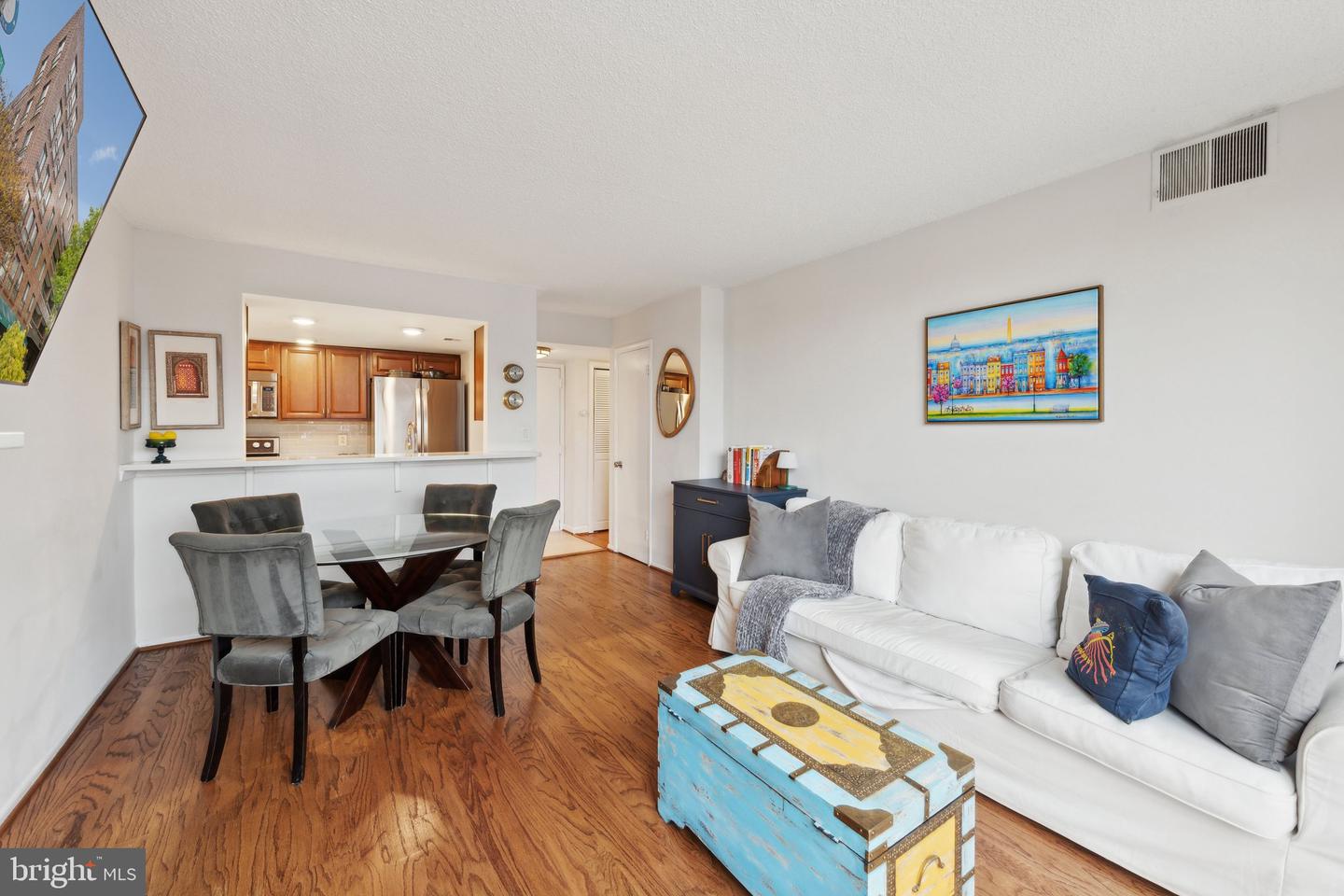 1700 17TH ST NW #403, WASHINGTON, District Of Columbia 20009, 1 Bedroom Bedrooms, 3 Rooms Rooms,1 BathroomBathrooms,Residential,For sale,1700 17TH ST NW #403,DCDC2194474 MLS # DCDC2194474