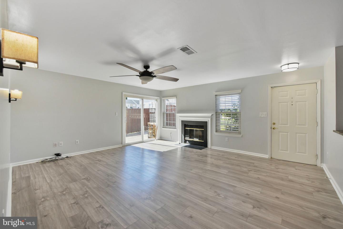11025 SENTRY RIDGE RD, MANASSAS, Virginia 20109, 2 Bedrooms Bedrooms, ,2 BathroomsBathrooms,Residential,For sale,11025 SENTRY RIDGE RD,VAPW2091538 MLS # VAPW2091538