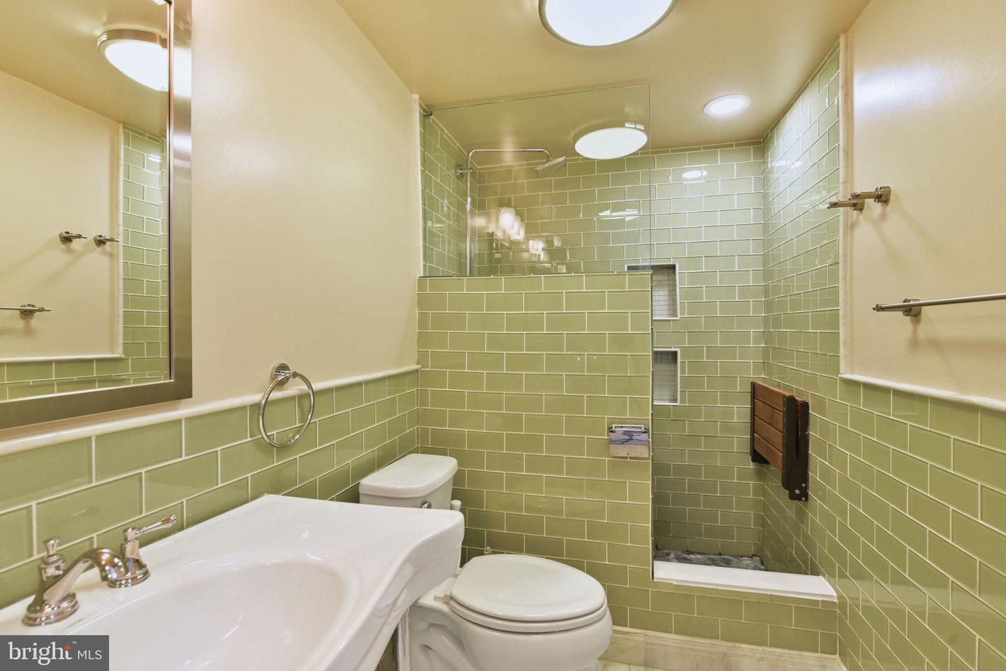 11025 SENTRY RIDGE RD, MANASSAS, Virginia 20109, 2 Bedrooms Bedrooms, ,2 BathroomsBathrooms,Residential,For sale,11025 SENTRY RIDGE RD,VAPW2091538 MLS # VAPW2091538