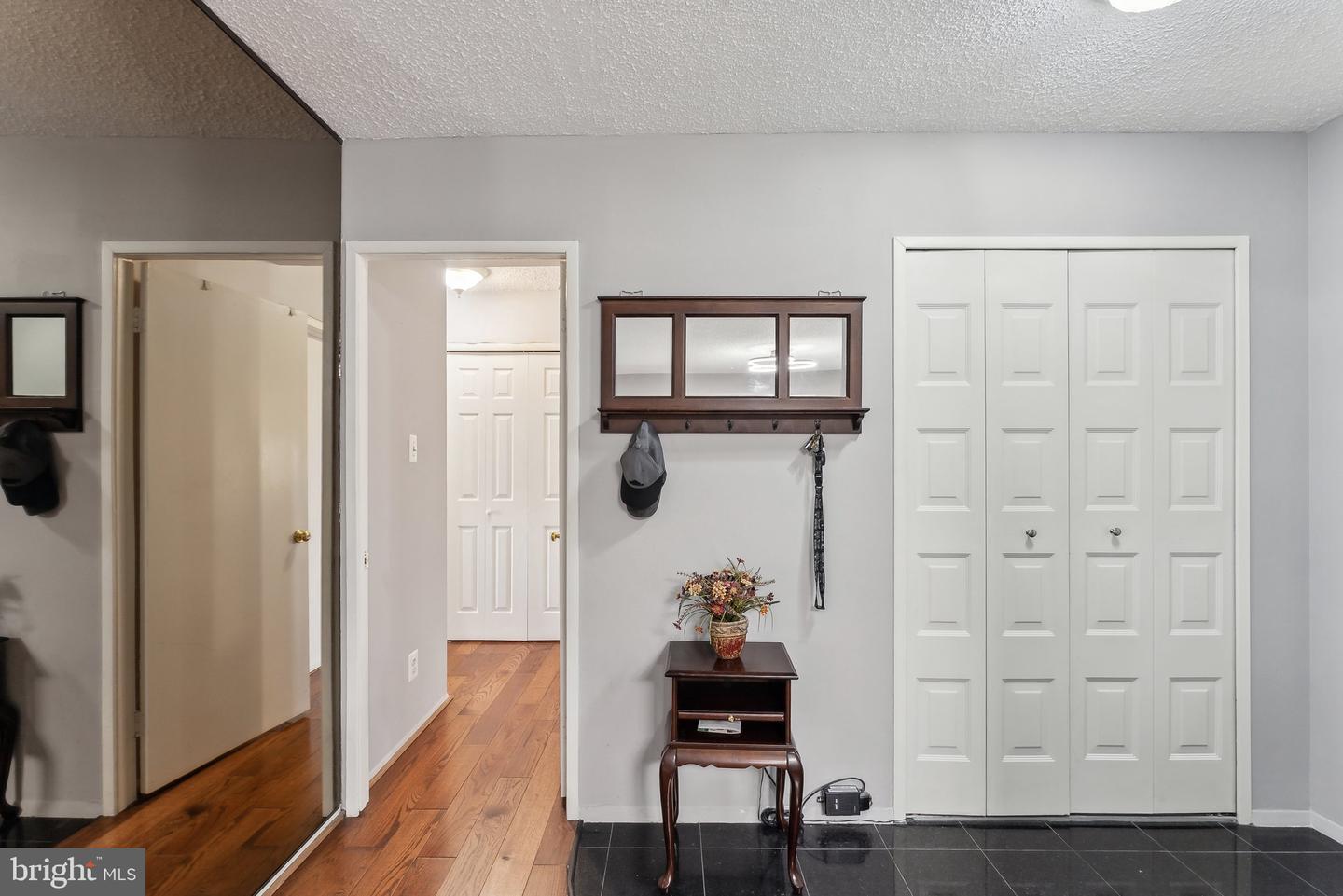 1800 OLD MEADOW RD #1204, MCLEAN, Virginia 22102, 2 Bedrooms Bedrooms, ,2 BathroomsBathrooms,Residential,For sale,1800 OLD MEADOW RD #1204,VAFX2233246 MLS # VAFX2233246