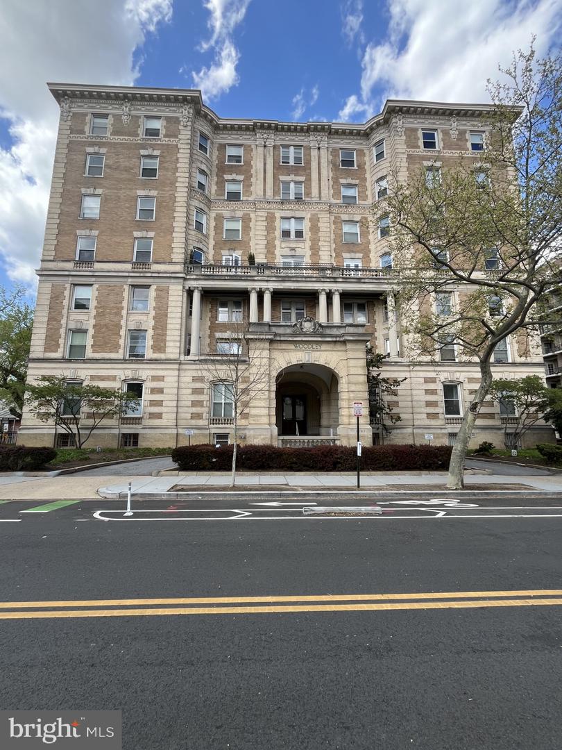 1851 COLUMBIA RD NW #105, WASHINGTON, District Of Columbia 20009, 1 Bedroom Bedrooms, ,1 BathroomBathrooms,Residential,For sale,1851 COLUMBIA RD NW #105,DCDC2195826 MLS # DCDC2195826