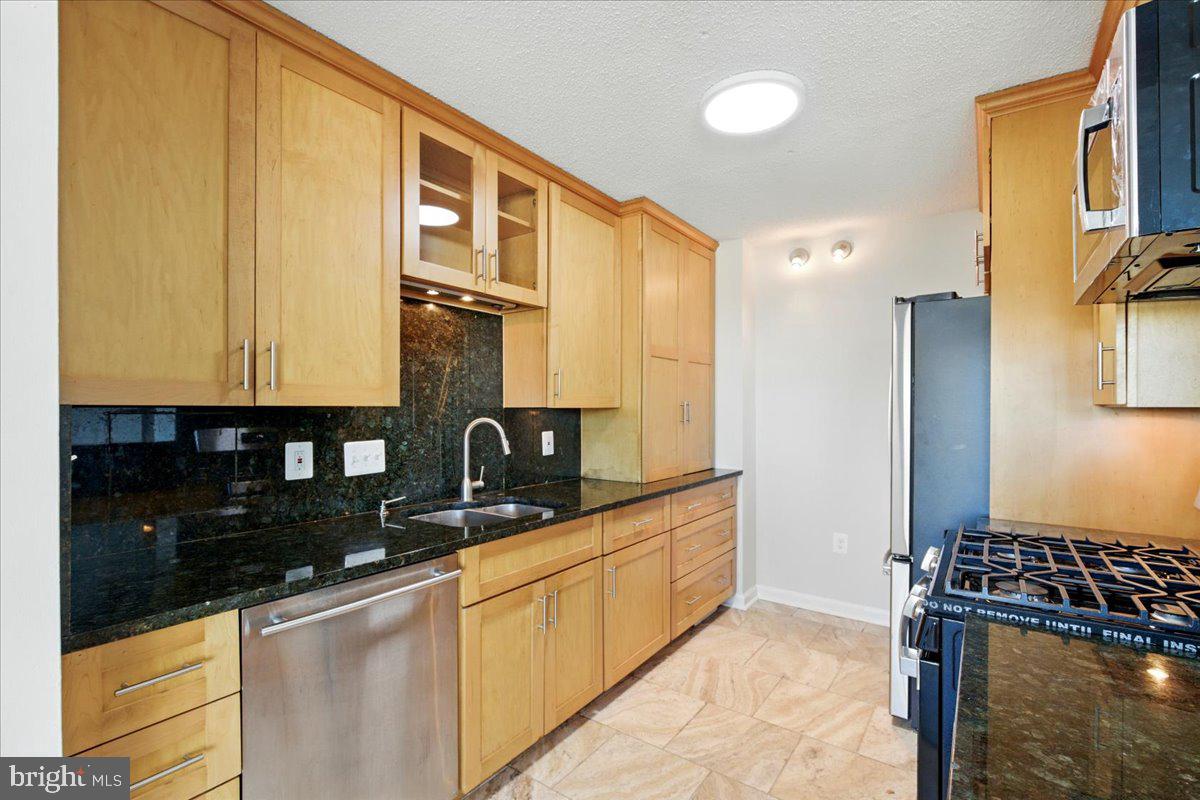 1225 MARTHA CUSTIS DR #919, ALEXANDRIA, Virginia 22302, 3 Bedrooms Bedrooms, ,2 BathroomsBathrooms,Residential,For sale,1225 MARTHA CUSTIS DR #919,VAAX2044230 MLS # VAAX2044230