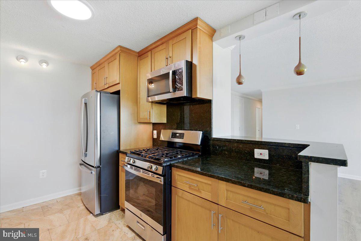 1225 MARTHA CUSTIS DR #919, ALEXANDRIA, Virginia 22302, 3 Bedrooms Bedrooms, ,2 BathroomsBathrooms,Residential,For sale,1225 MARTHA CUSTIS DR #919,VAAX2044230 MLS # VAAX2044230