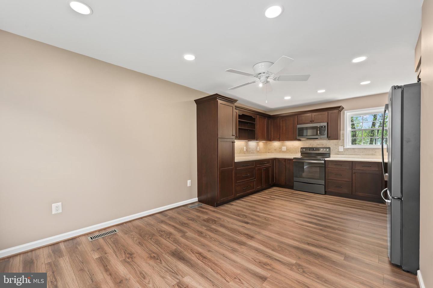 14387 SURRYDALE DR, WOODBRIDGE, Virginia 22193, 3 Bedrooms Bedrooms, ,3 BathroomsBathrooms,Residential,For sale,14387 SURRYDALE DR,VAPW2088690 MLS # VAPW2088690