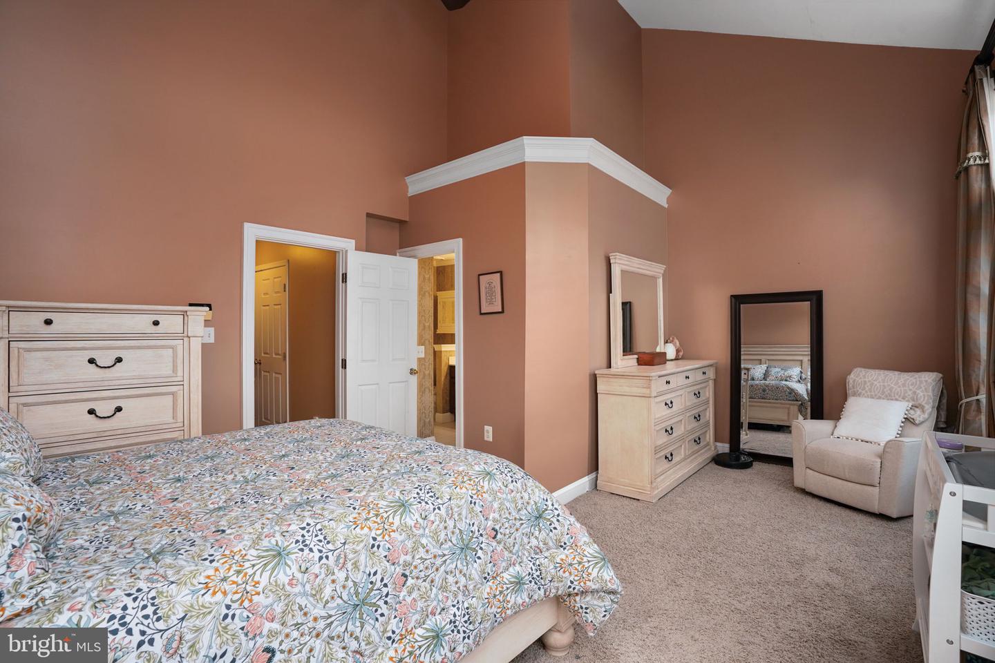 5103 GARDNER DR, ALEXANDRIA, Virginia 22304, 3 Bedrooms Bedrooms, ,3 BathroomsBathrooms,Residential,For sale,5103 GARDNER DR,VAAX2043000 MLS # VAAX2043000