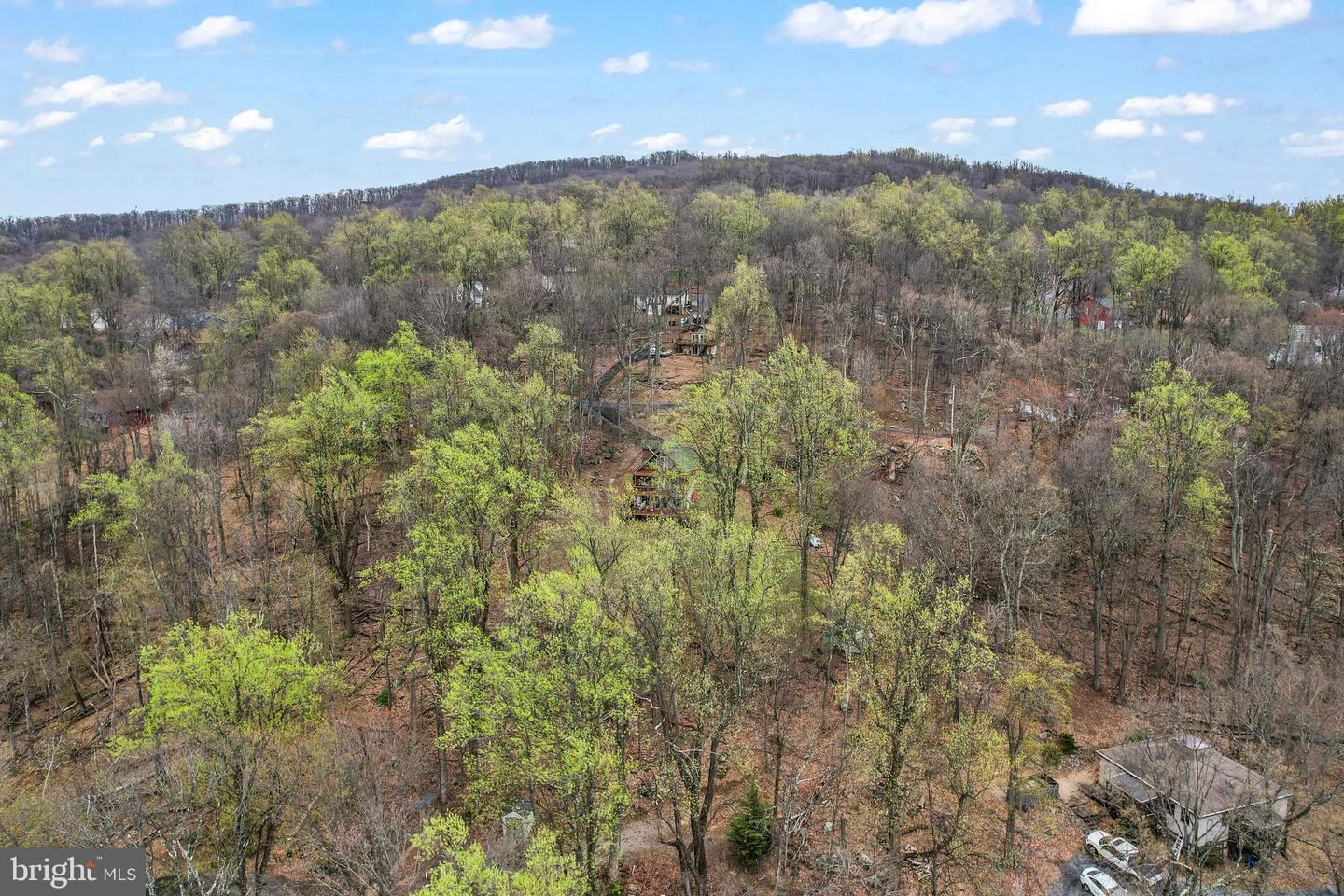 758 CLUB HOUSE RD, FRONT ROYAL, Virginia 22630, 3 Bedrooms Bedrooms, ,2 BathroomsBathrooms,Residential,For sale,758 CLUB HOUSE RD,VAWR2010644 MLS # VAWR2010644