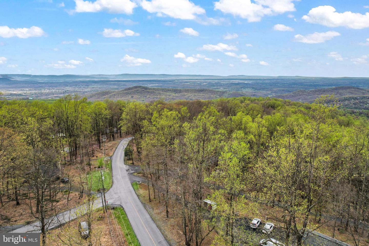 758 CLUB HOUSE RD, FRONT ROYAL, Virginia 22630, 3 Bedrooms Bedrooms, ,2 BathroomsBathrooms,Residential,For sale,758 CLUB HOUSE RD,VAWR2010644 MLS # VAWR2010644