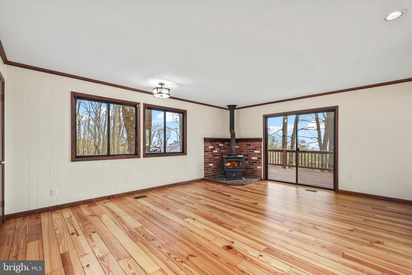 758 CLUB HOUSE RD, FRONT ROYAL, Virginia 22630, 3 Bedrooms Bedrooms, ,2 BathroomsBathrooms,Residential,For sale,758 CLUB HOUSE RD,VAWR2010644 MLS # VAWR2010644